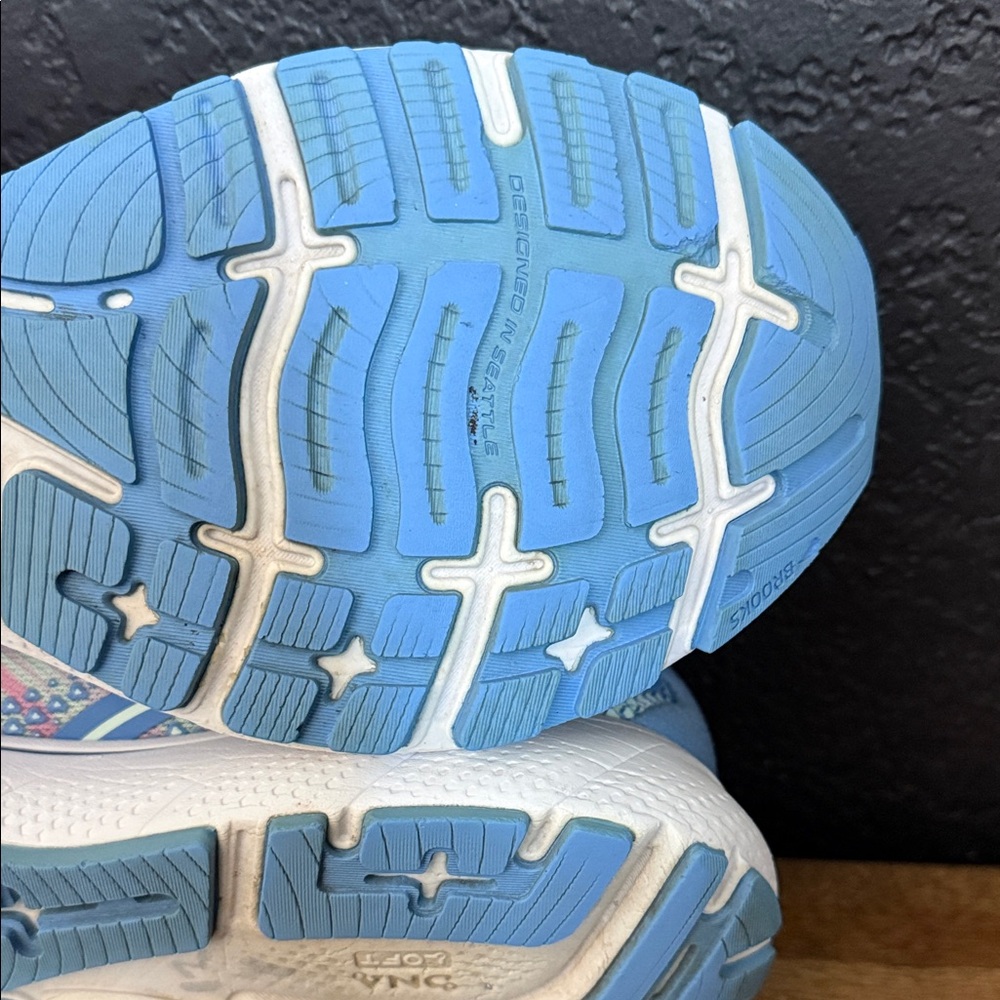 Brooks Ghost Women's Athletic Shoes Size 9.5 - Picture 7 of 7